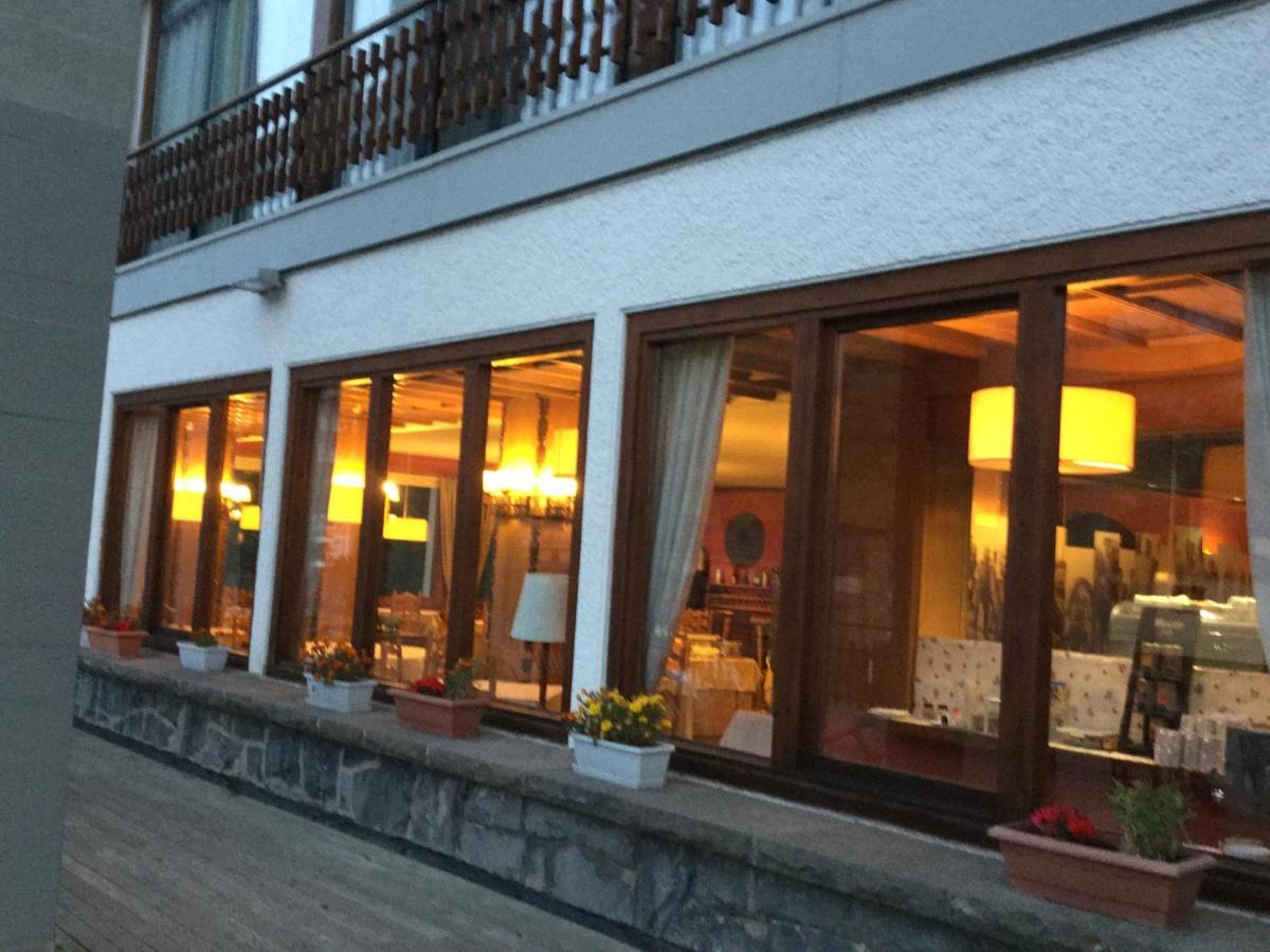 Hotel Edelweiss Candanchú Exterior foto